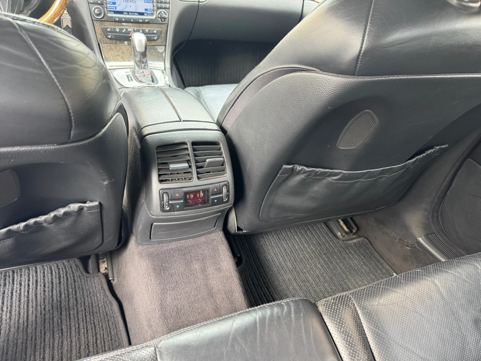 Mercedes-Benz E 320, снимка 12 - Автомобили и джипове - 55278993