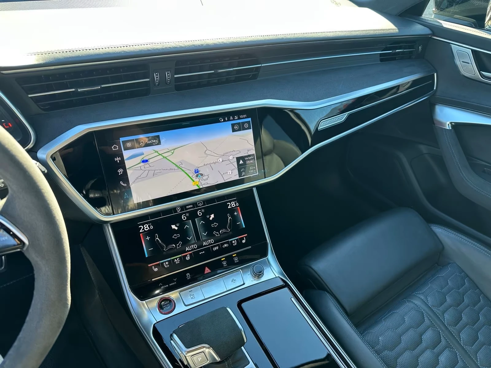 Audi Rs6 PERFORMANCE* MATRIX* B&O* KEYLESS* CERAMIC* CAMERA, снимка 8 - Автомобили и джипове - 55373059