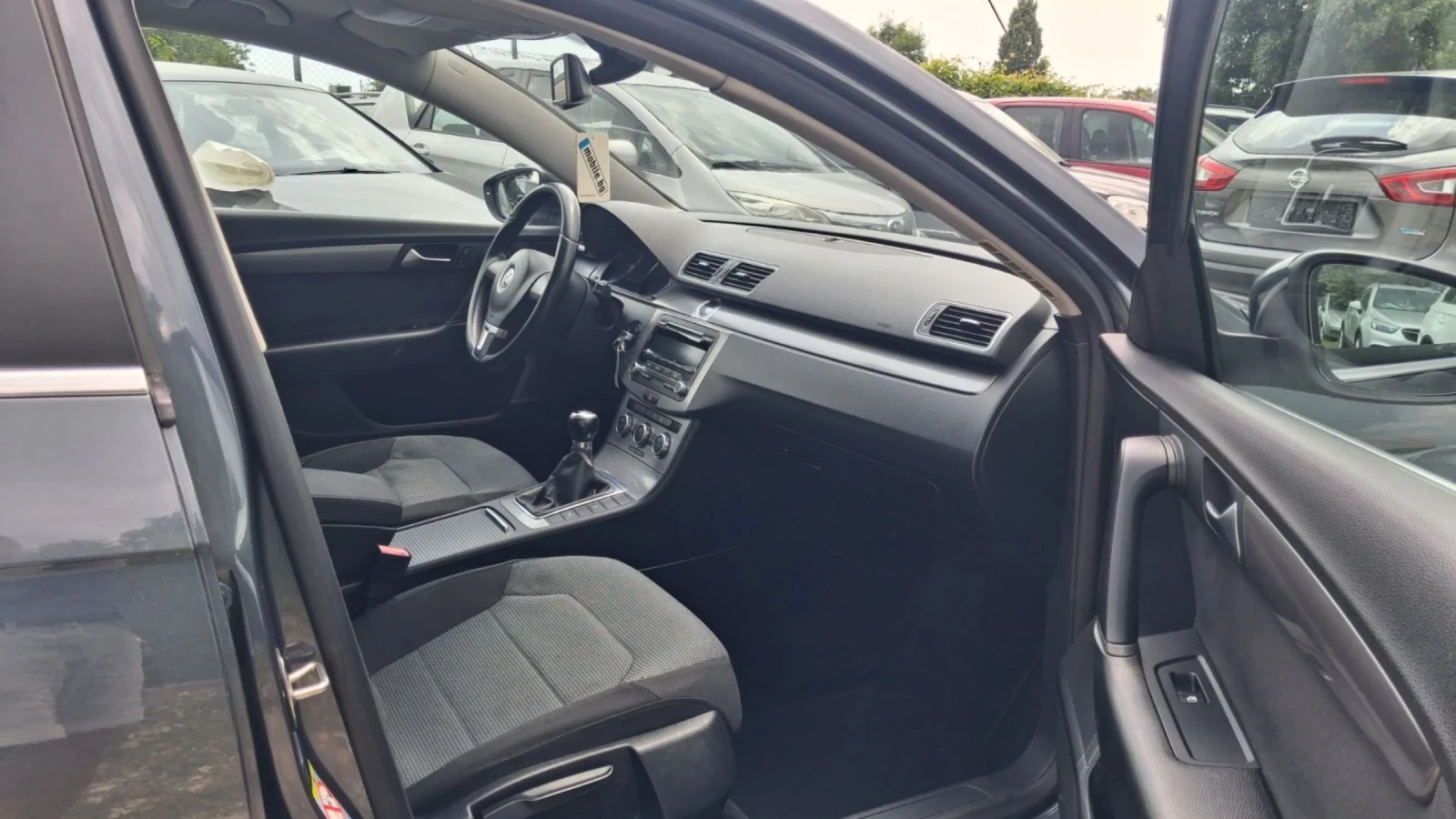 VW Passat 2.0TDI, снимка 12 - Автомобили и джипове - 55405412