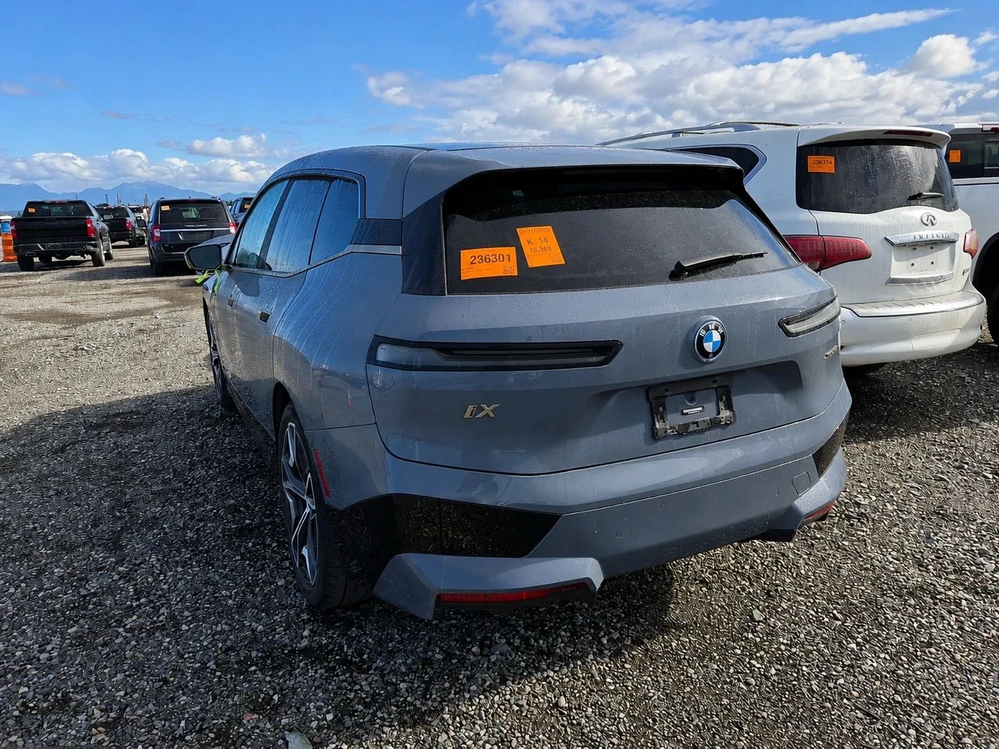 BMW iX Xdrive50* M-pack* 360* Laser* Dis* H&K* Обдух* , снимка 4 - Автомобили и джипове - 55803224