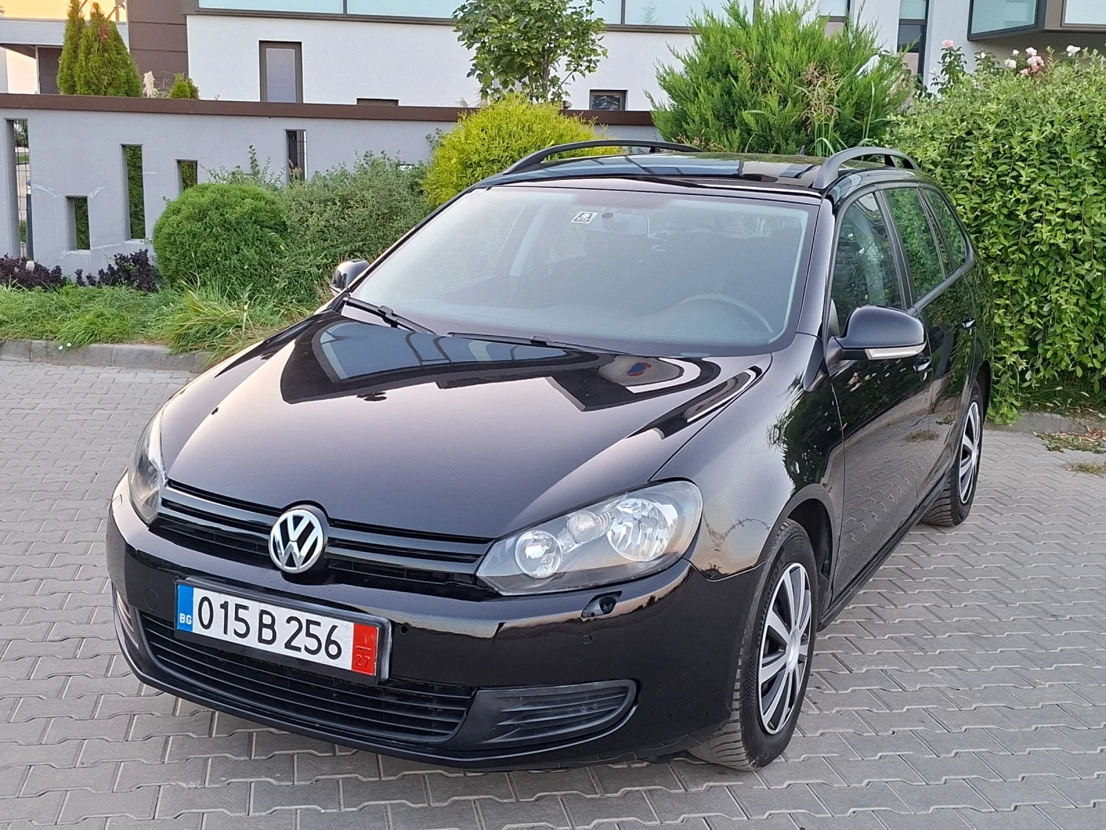 VW Golf 1.6TDI* (105кс)* * EURO-5* * HOB BHOC* * , снимка 2 - Автомобили и джипове - 56012009