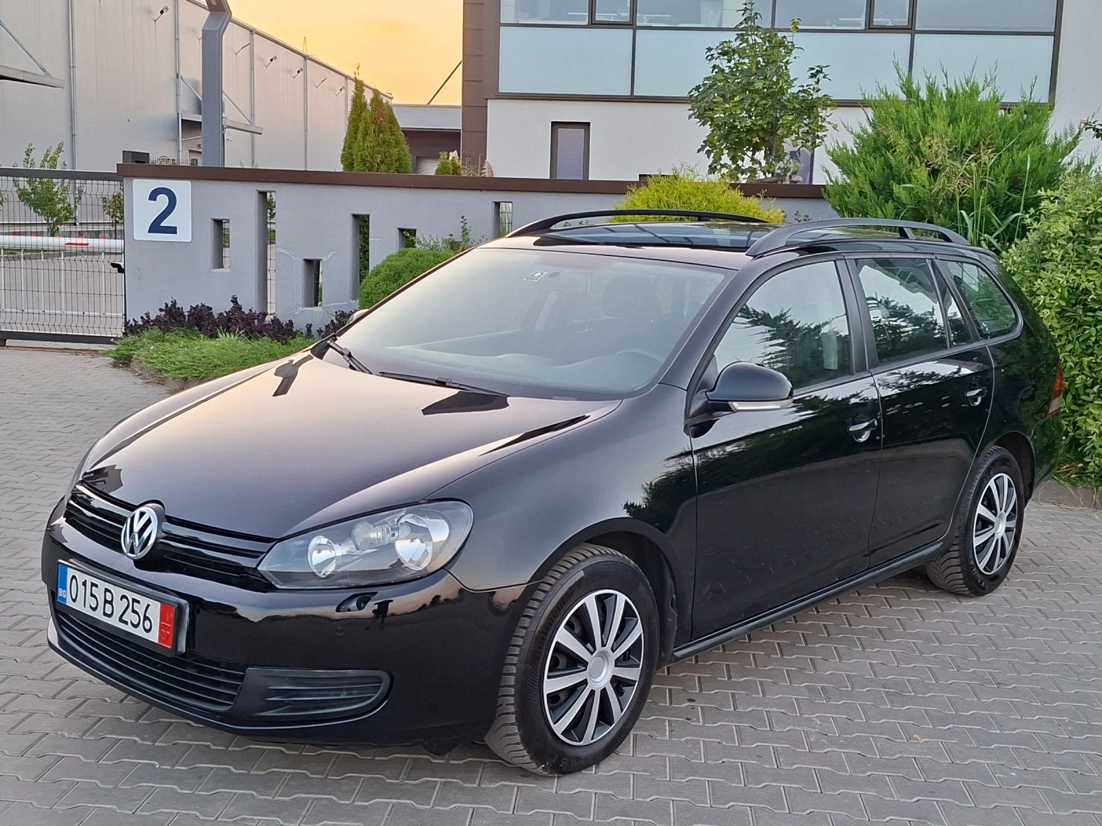 VW Golf 1.6TDI* (105кс)* * EURO-5* * HOB BHOC* * , снимка 5 - Автомобили и джипове - 56012009