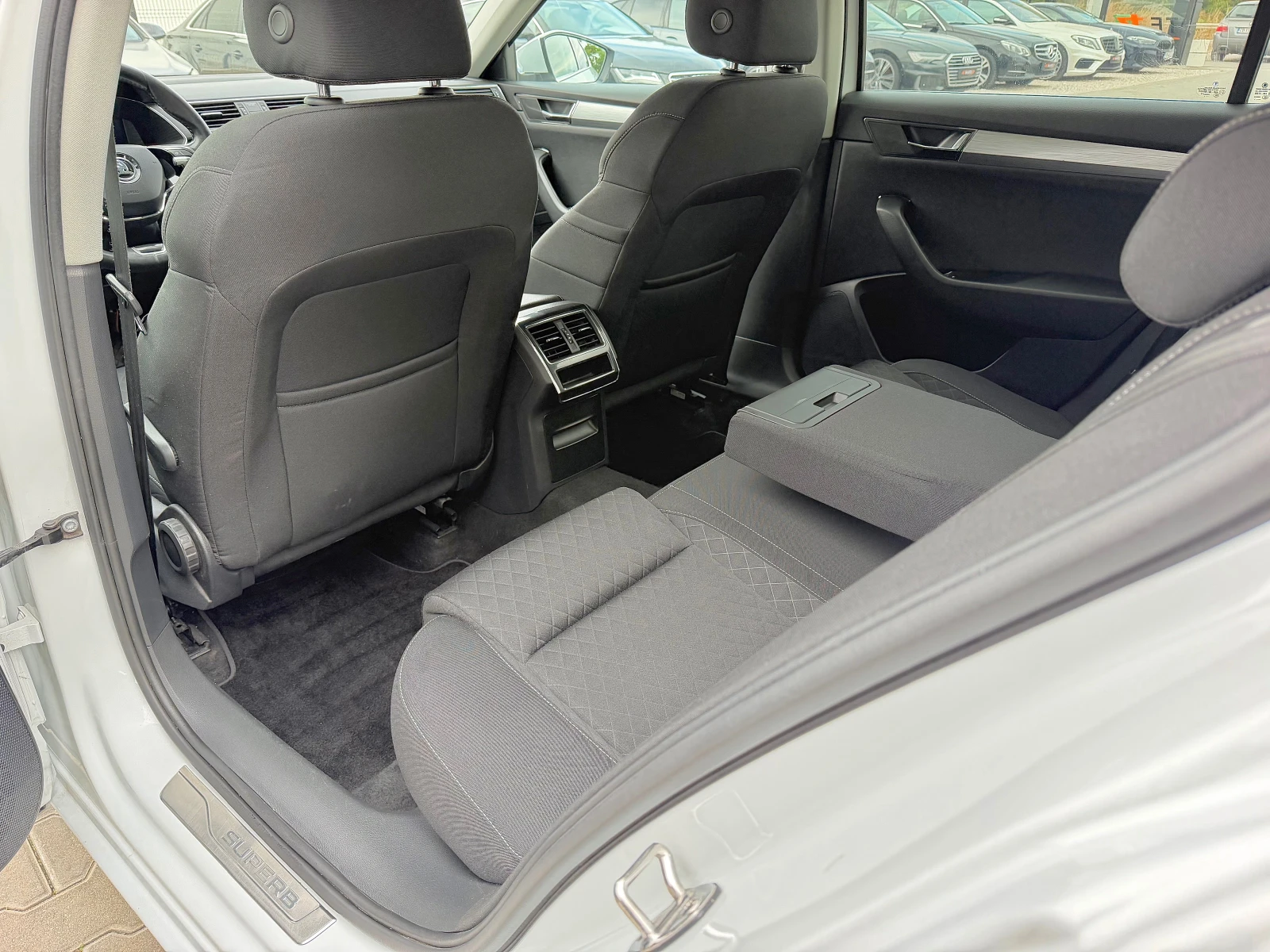 Skoda Superb 2.0TDi * Virtual* Keyless/������ | Mobile.bg � ����������� 13
