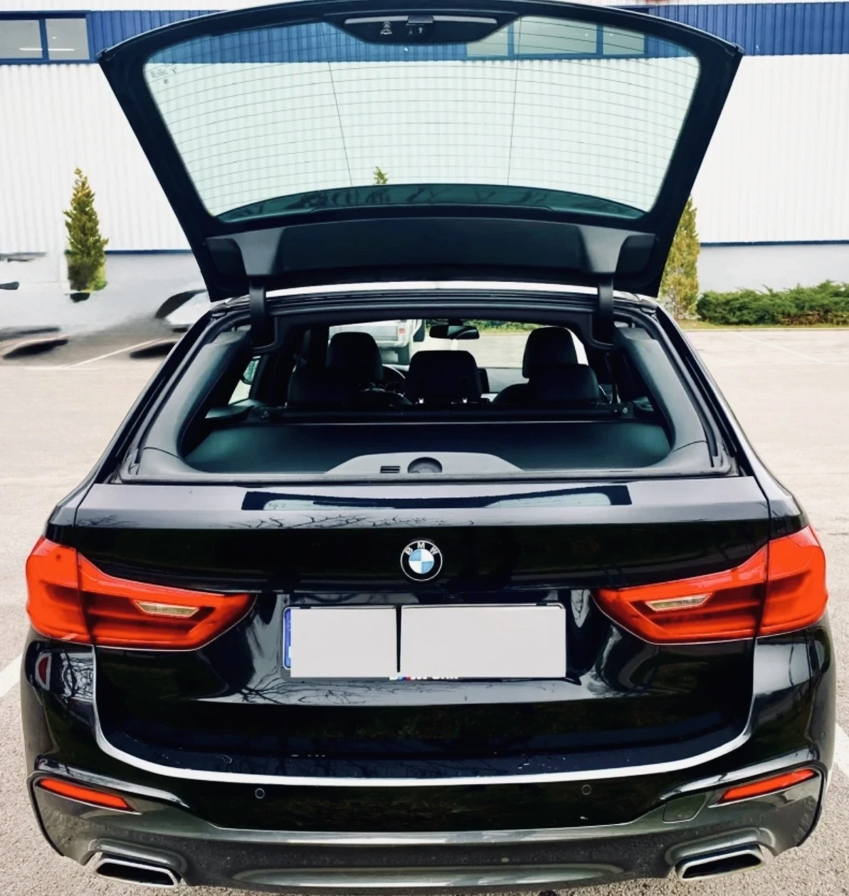 BMW 520 Xdrive M Sport package , снимка 4 - Автомобили и джипове - 56300090