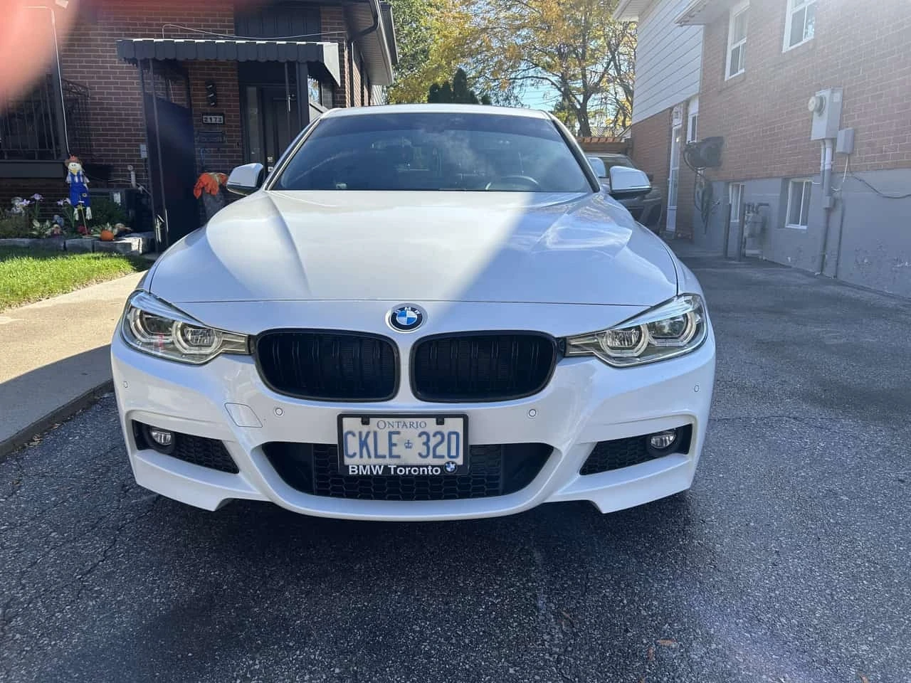 BMW 330 *  xDrive * CARFAX * М Пакет * CARPLAY * 