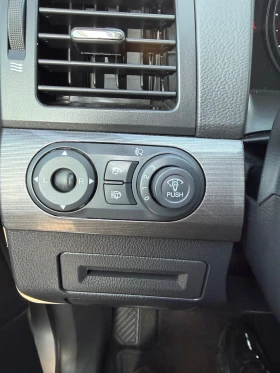 Chevrolet Captiva 3.2/Автомат/4х4/Фулл/СН, снимка 9