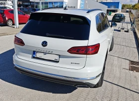 VW Touareg Elegance 3, 0 l V6 eHybrid OPF 4MOTION | Mobile.bg    8