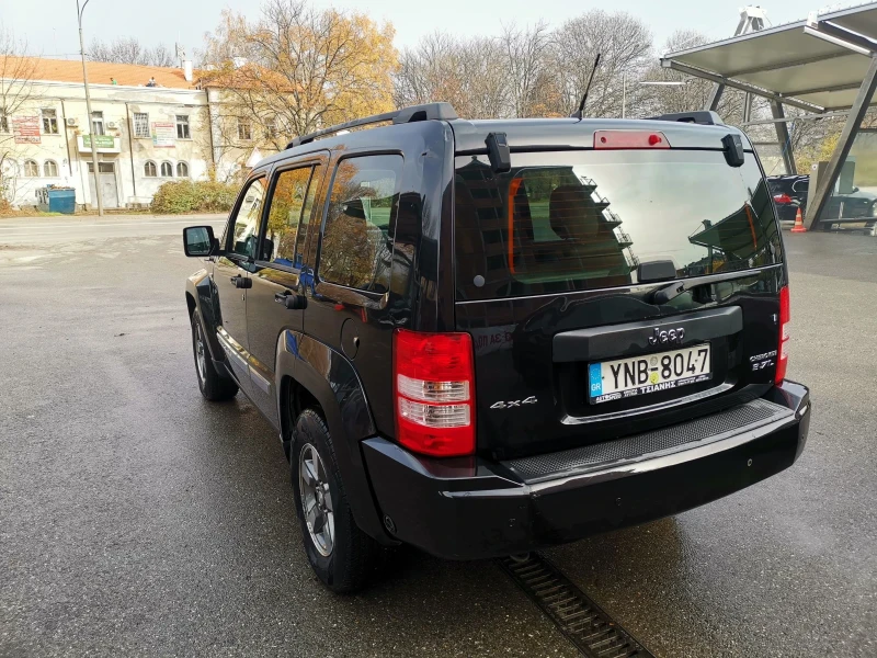 Jeep Cherokee 3.7 AVTOMAT 2009, снимка 4 - Автомобили и джипове - 52447311