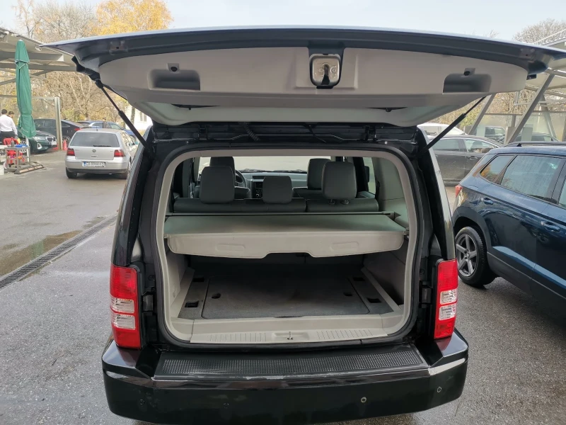 Jeep Cherokee 3.7 AVTOMAT 2009, снимка 9 - Автомобили и джипове - 52447311