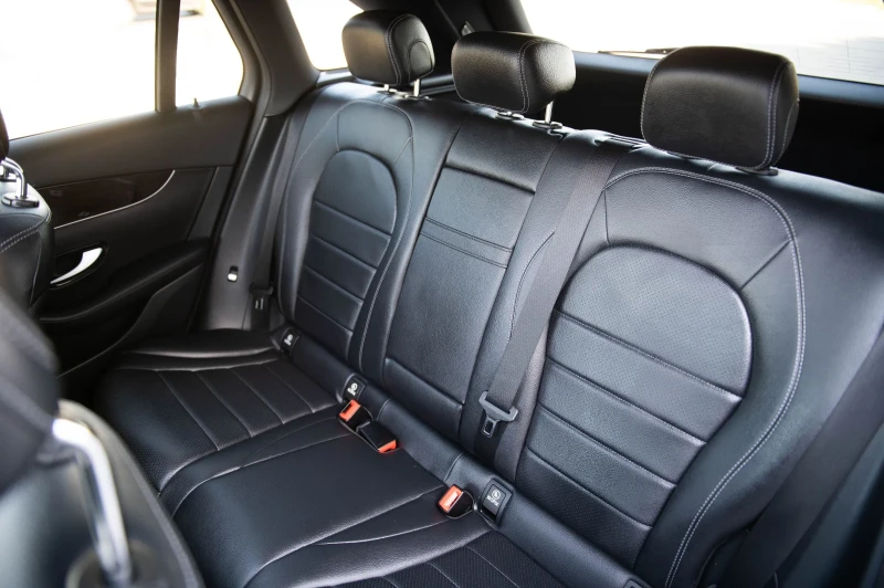 Mercedes-Benz GLC 300 4matic , снимка 8 - Автомобили и джипове - 52638852
