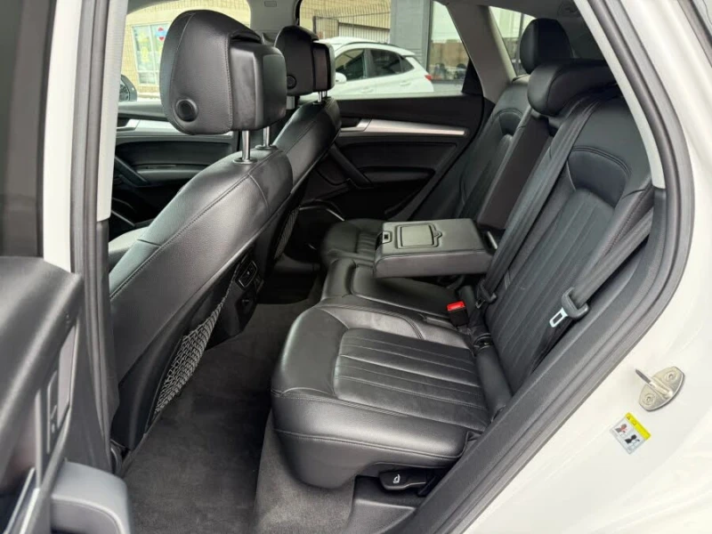 Audi Q5 * Quattro* * 45TFSI* АвтоКредит* (ЦЕНА ДО БГ), снимка 13 - Автомобили и джипове - 53037927