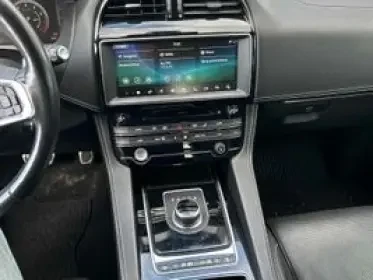 Jaguar F-PACE S CARFAX АВТО КРЕДИТ  | Mobile.bg — изображение 8