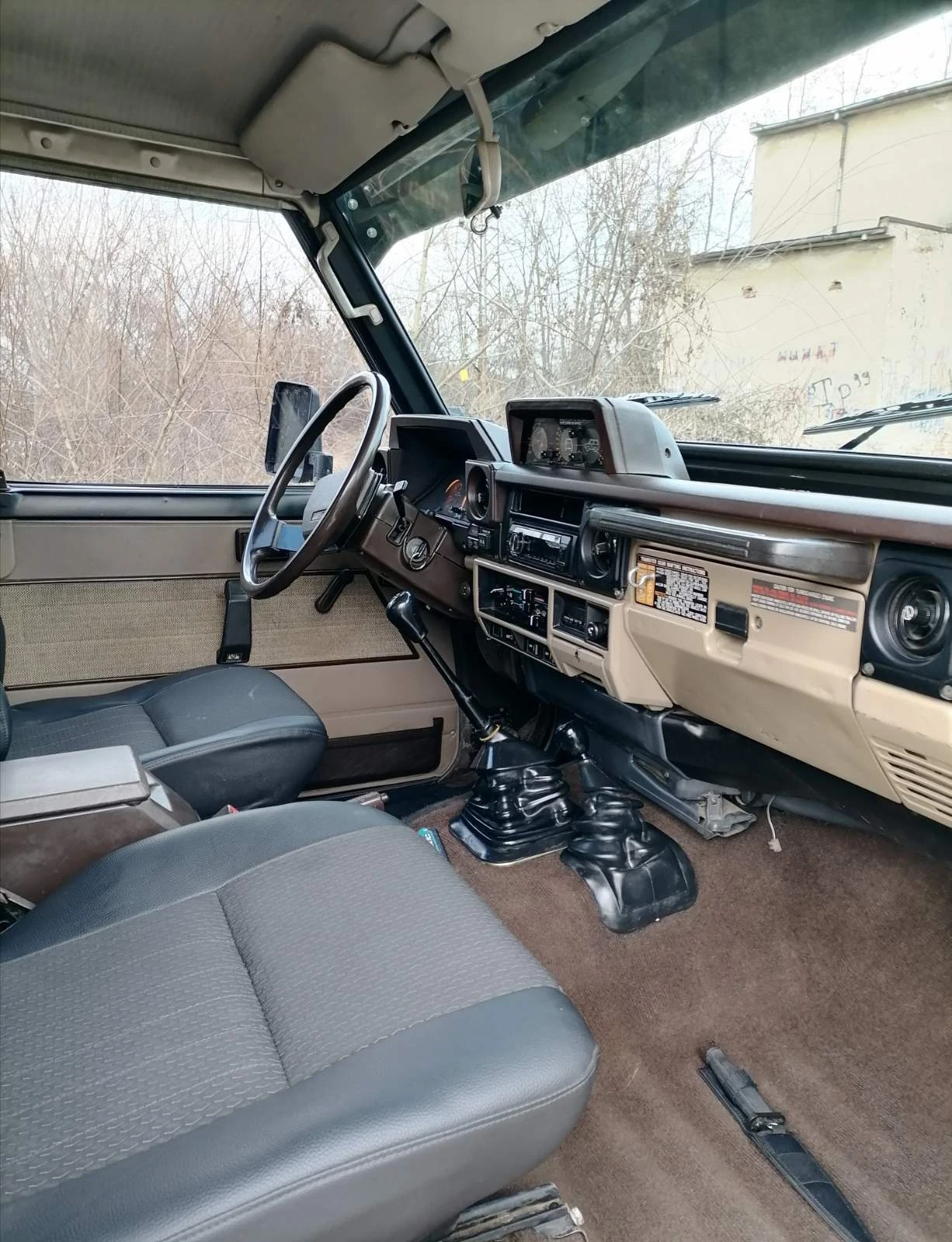 Toyota Land cruiser В отлично състояние с три комлекта гуми 20000лв  - изображение 4