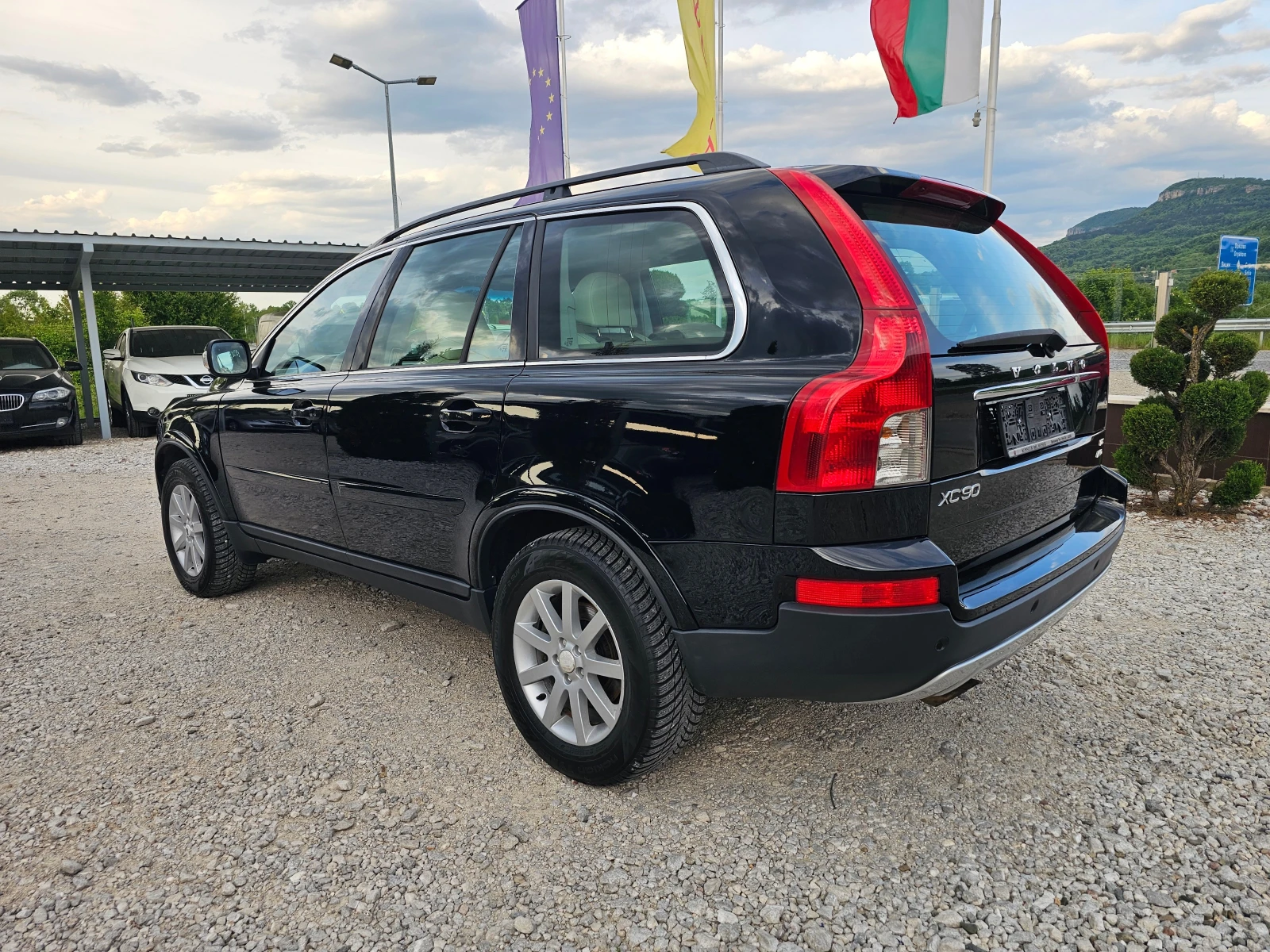 Volvo Xc90 2.4 D5  AWD! ! КОЖА! ! КЛИМАТРОНИК - изображение 3