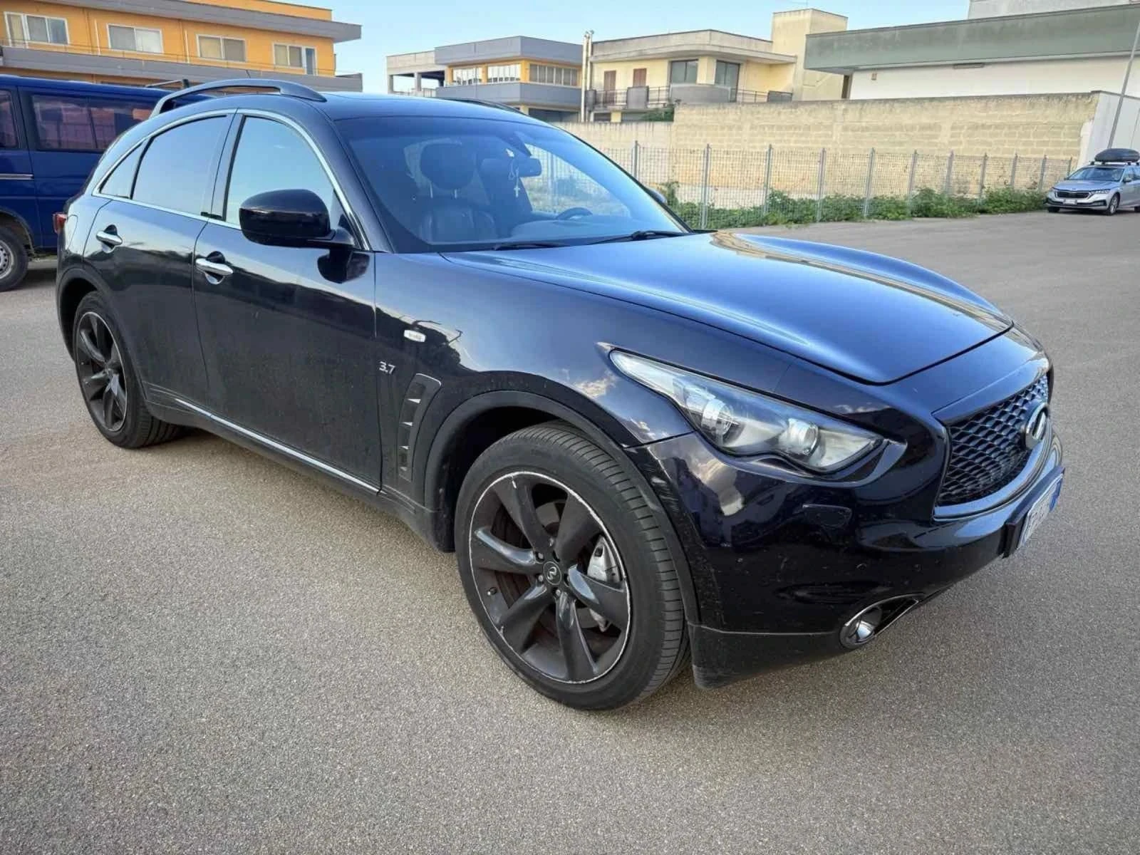 Infiniti QX70 QX70S 3.7i-ГАЗ 4х4 - изображение 3