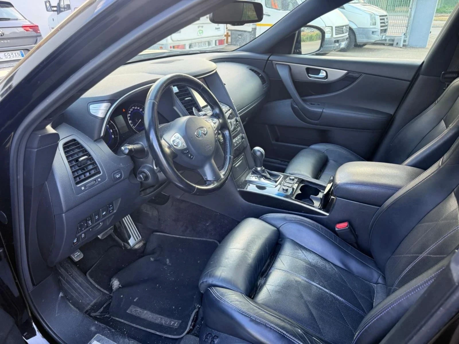 Infiniti QX70 QX70S 3.7i-ГАЗ 4х4 - изображение 9