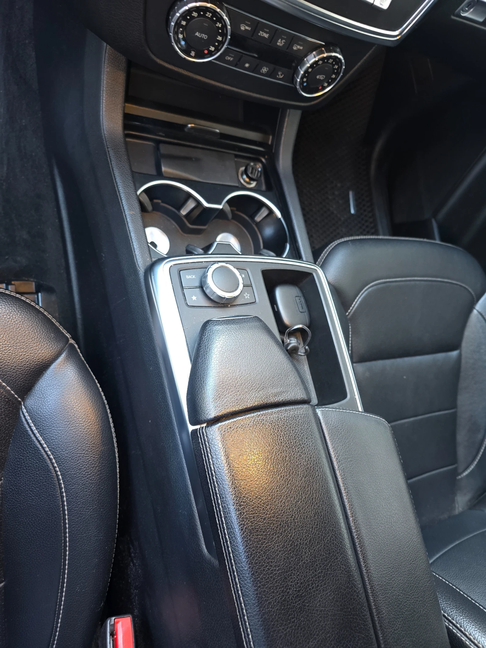 Mercedes-Benz ML 350 Ml 350 bluetec, снимка 10 - Автомобили и джипове - 54551266