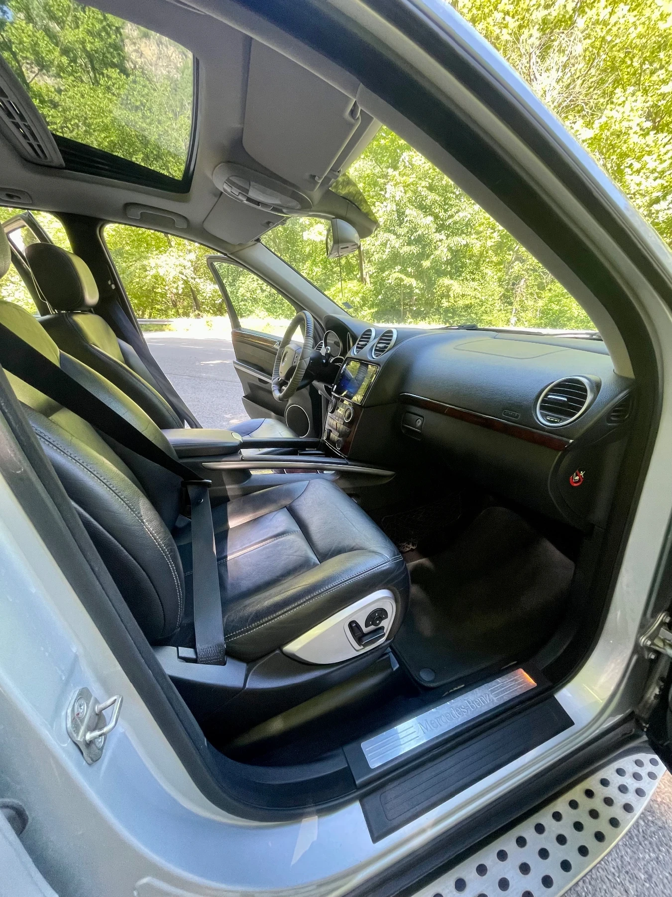 Mercedes-Benz GL, снимка 11 - Автомобили и джипове - 54721397