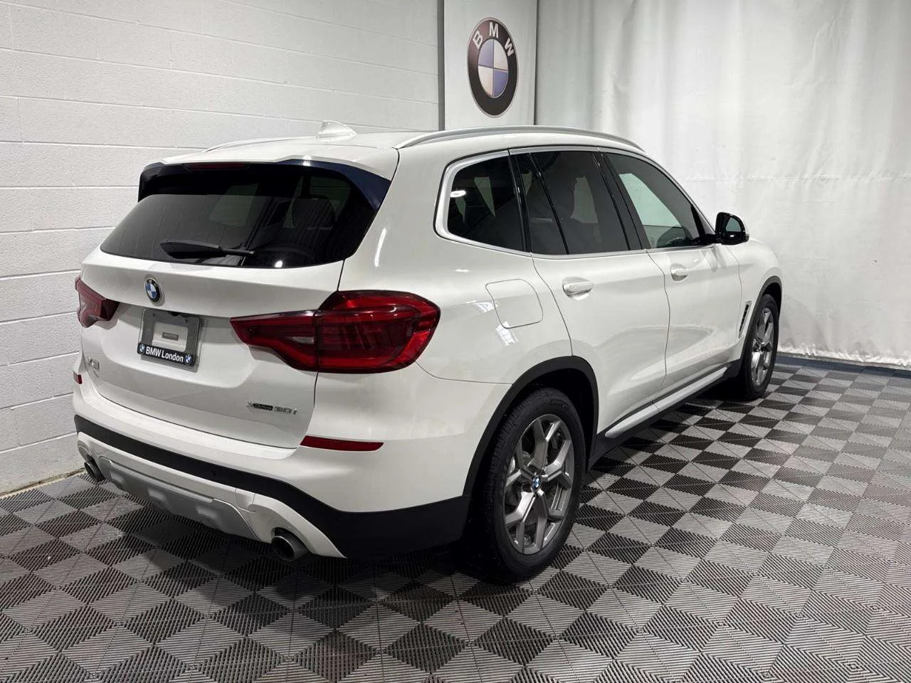 BMW X3 Alpine White / Black VernascaHeated sports front s, снимка 5 - Автомобили и джипове - 54930782