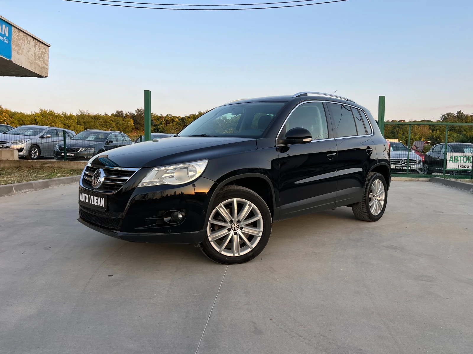 VW Tiguan 2.0-TDI-140к.с-DSG-4X4