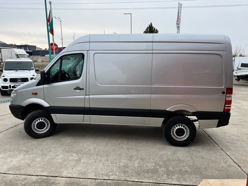 Mercedes-Benz Sprinter 318 CDI* 4X4* Климатик* Навигация, снимка 8 - Бусове и автобуси - 49026441