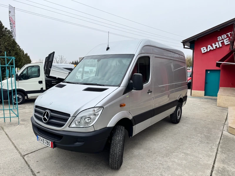 Mercedes-Benz Sprinter 318 CDI* 4X4* Климатик* Навигация, снимка 3 - Бусове и автобуси - 49026441