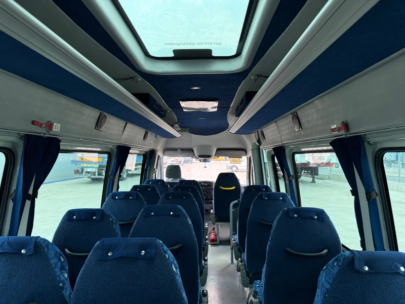 VW Crafter Нов внос!23 места, печка, Клима!!!, снимка 12 - Бусове и автобуси - 52268958