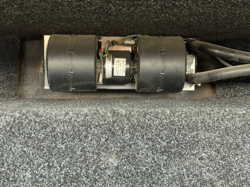 VW Crafter Нов внос!23 места, печка, Клима!!!, снимка 7 - Бусове и автобуси - 52268958