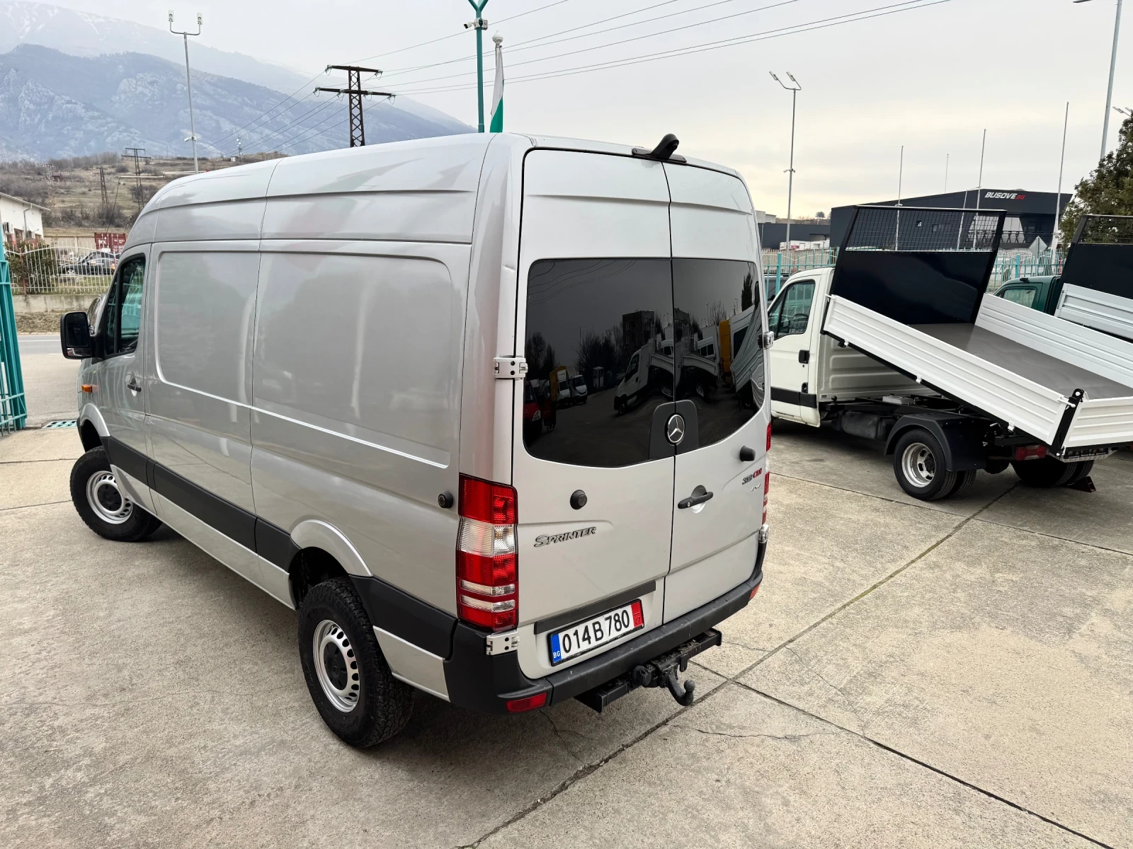 Mercedes-Benz Sprinter 318 CDI* 4X4* Климатик* Навигация - изображение 10