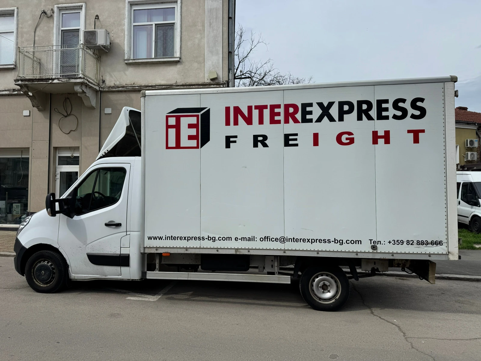 Renault Master дрехарка, снимка 6 - Бусове и автобуси - 54064716