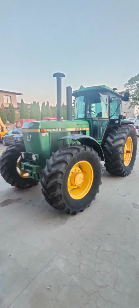 Трактор John Deere 4240, снимка 1