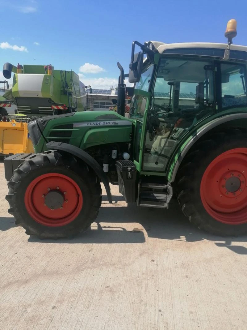 Трактор Fendt 210 Vario, снимка 17 - Селскостопанска техника - 33530307