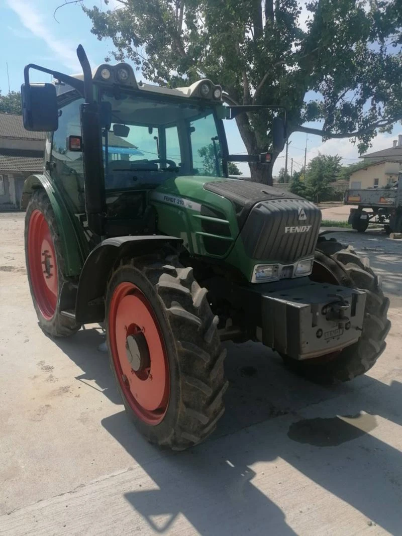 Трактор Fendt 210 Vario, снимка 1 - Селскостопанска техника - 33530307