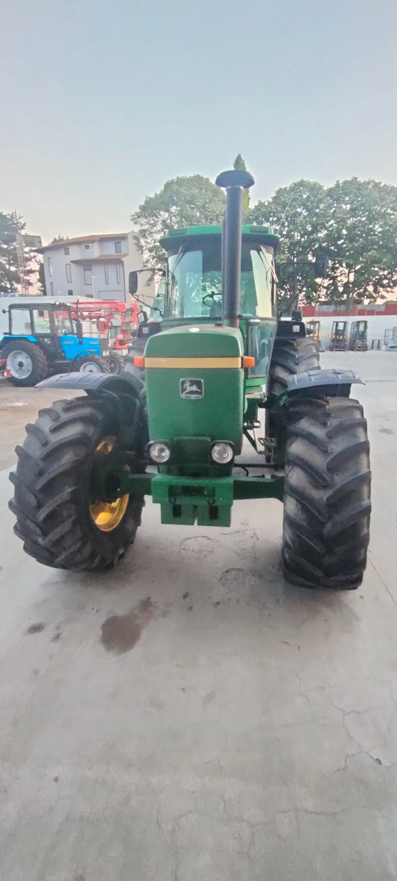 Трактор John Deere 4240 - изображение 3