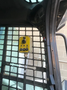 Мини челни товарачи Bobcat S590, снимка 13