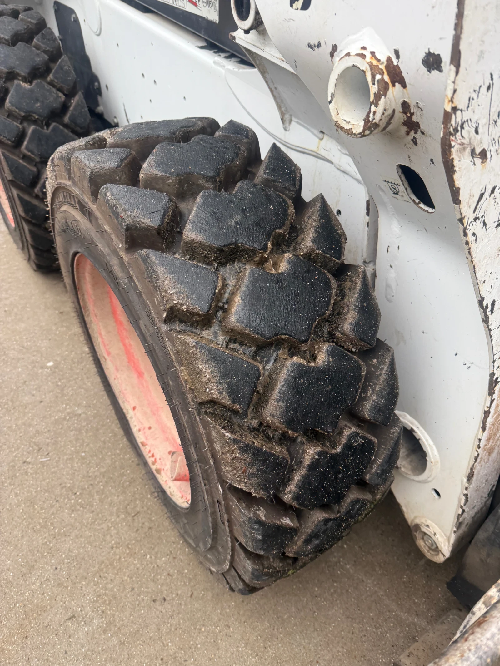    Bobcat S590 | Mobile.bg   16