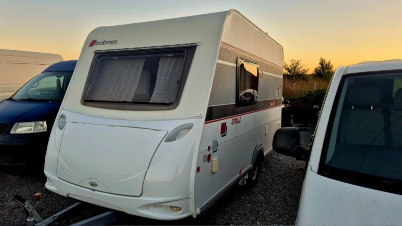 Каравана Sterckeman Starlett 370LJ, снимка 5 - Каравани и кемпери - 51793169
