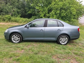 Обява за продажба на VW Jetta 1.6i ~6 500 лв. - изображение 6