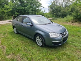 Обява за продажба на VW Jetta 1.6i ~6 500 лв. - изображение 2