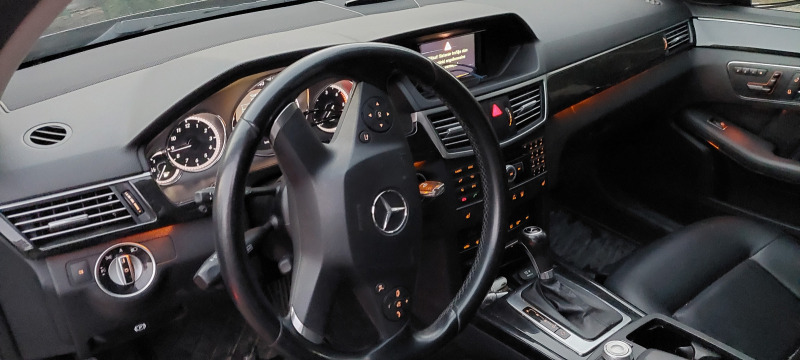Mercedes-Benz E 200, снимка 8 - Автомобили и джипове - 45197718