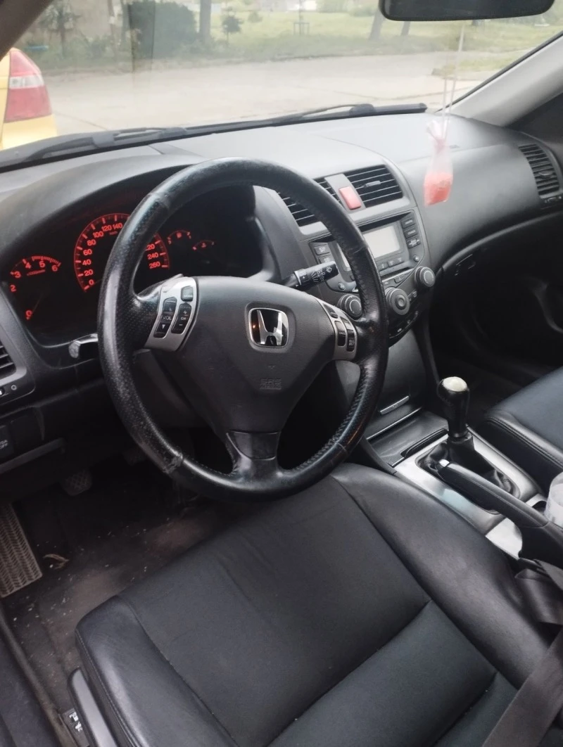 Honda Accord, снимка 12 - Автомобили и джипове - 46932930