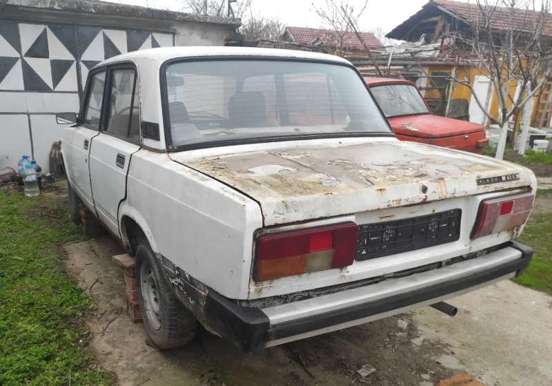 Lada 2105, снимка 2 - Автомобили и джипове - 47900515