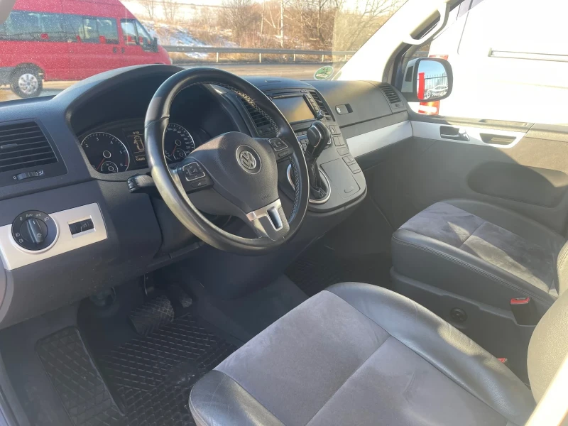 VW Multivan, снимка 8 - Автомобили и джипове - 49201485