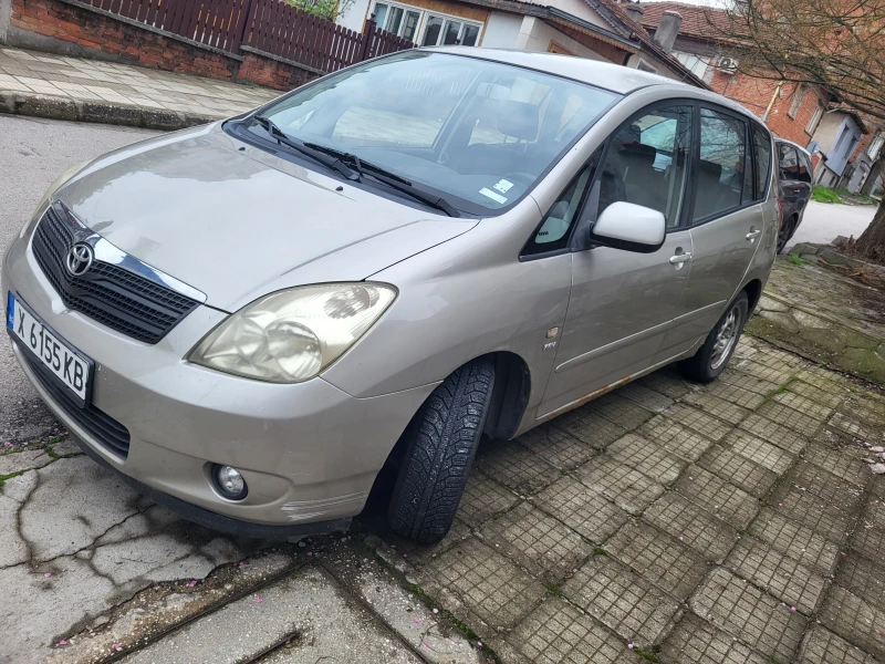 Toyota Corolla verso, снимка 3 - Автомобили и джипове - 52545246