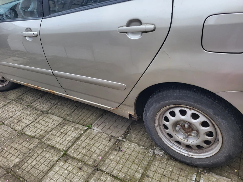 Toyota Corolla verso, снимка 13 - Автомобили и джипове - 52545246