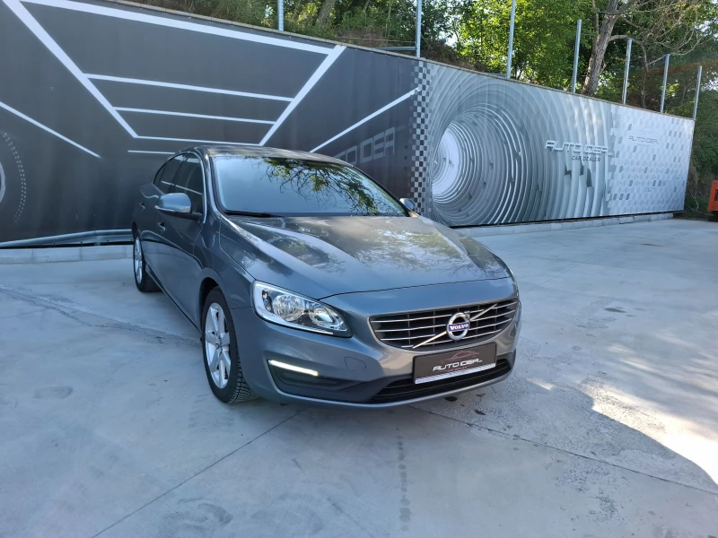 Volvo S60 2.0 D2 Momentum, снимка 3 - Автомобили и джипове - 50552158