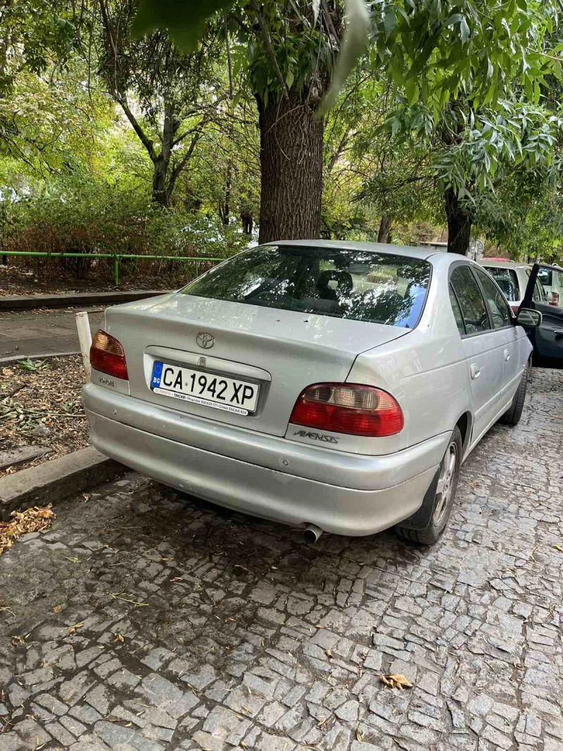 Toyota Avensis  1.6 VVT-I, снимка 4 - Автомобили и джипове - 52831739