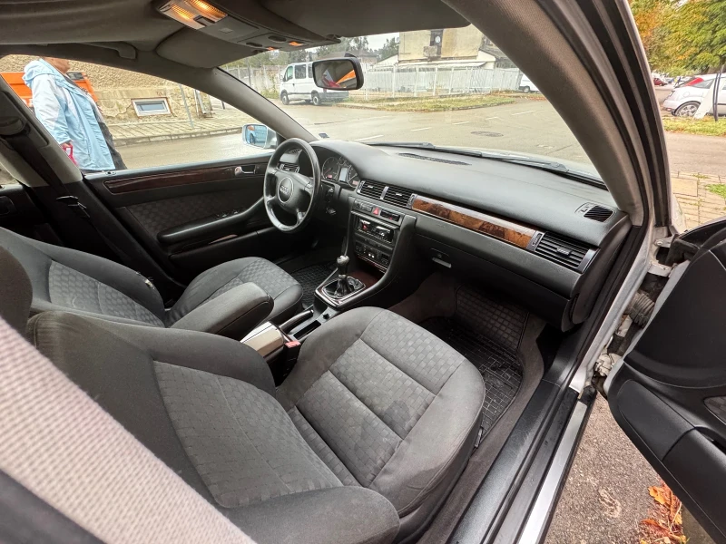 Audi A6 2.5, снимка 4 - Автомобили и джипове - 51878799