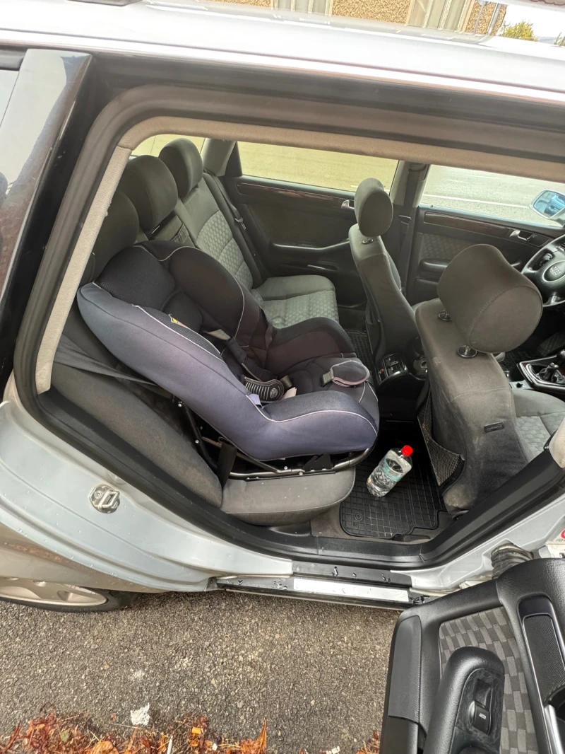 Audi A6 2.5, снимка 5 - Автомобили и джипове - 51878799