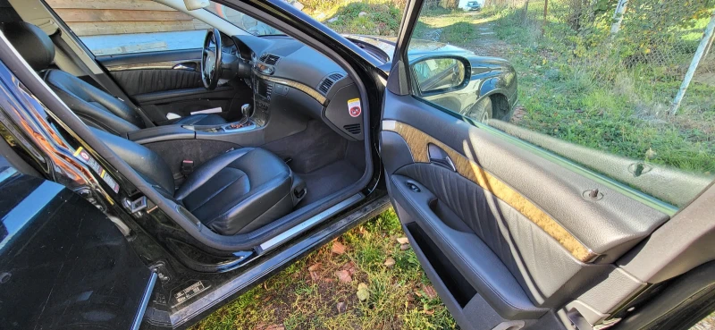 Mercedes-Benz E 280 4 matic Avangard Газ/Бензин, снимка 13 - Автомобили и джипове - 51961685